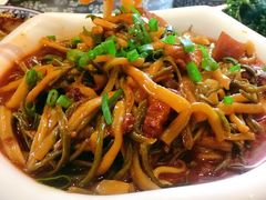 羊肉口蘑焖莜面-王村姑老土炕莜面村(桥东店)