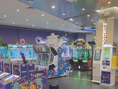 -反斗乐园π·电玩·高空拓展·蹦床(龙华天虹店)