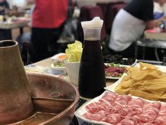 -楼外楼大刀肉传统火锅居(博学路店)