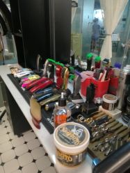 -老男孩男士理容馆·理发·烫染·修面