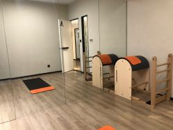 -恩舍瑜伽普拉提