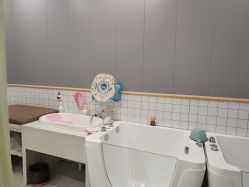 -Pony Baby宝尼婴幼儿游泳SPA馆