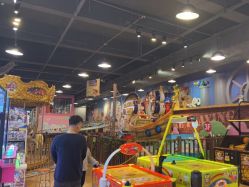 -卡通尼乐园(五彩世界店)