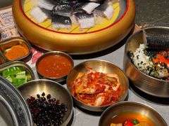 -草家酱蟹炭火烤肉店(珲春南路一店)