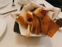 餐前面包-卡佩罗意大利餐厅及酒吧Al Cappello Trattoria