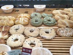 -焙丽拾光(麦凯乐直营店)