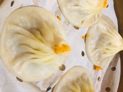 手拆蟹黄小笼包-龍堂蟹黄小笼包(德思勤四季汇店)