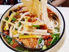 -忆螺巷螺蛳粉(步行街小巷店)