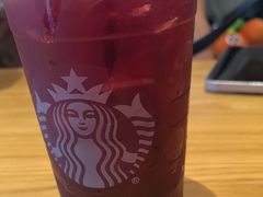 -星巴克(上海长宁来福士1F店)