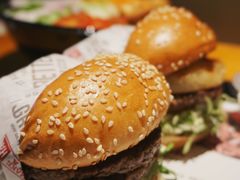 -The Habit Burger Grill 哈比特汉堡(复兴soho店)