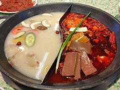-肖婷姐大铁锅重庆火锅(南湖店)