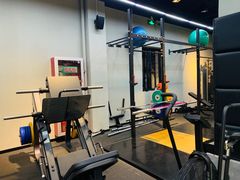 -Freedom Fitness私教健身俱乐部(徐虹北路店)