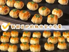 -顶东面包花园·生日蛋糕(世博店)