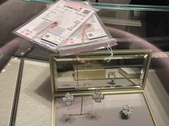 -梵克雅宝(国贸商城店)