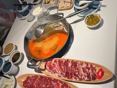 -左庭右院鲜牛肉火锅(金山万达店)