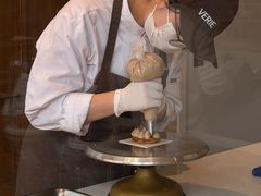 -VERIE BAKEHOUSE