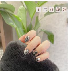 -Momo nail 日系美甲