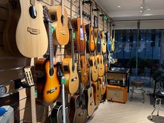 -柏斯音乐艺术中心·钢琴·吉他(上音店)