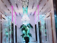 -上海虹桥西郊假日酒店