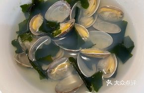 Clam and Wakame Soup
