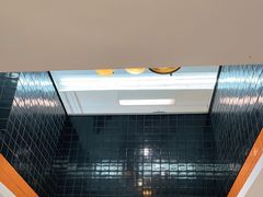 -新大咀港式茶餐厅(宝山万达店)