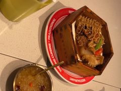 -明腾壹间茶餐厅(新都会花园广场店)