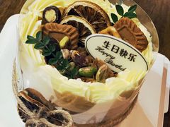 -蜜蜂小象·榴莲千层蛋糕(时代汇11栋店)