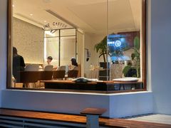 -Line 咖啡(石厦花园店)