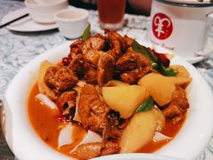 新疆大盘鸡-巴扎美食·新疆菜·西域歌舞表演餐厅(新疆大厦店)