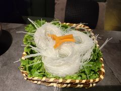 -湊湊火锅·茶憩(杭州湖滨银泰in77店)