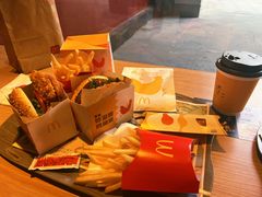 -麦当劳(杭州西湖银泰百货店)