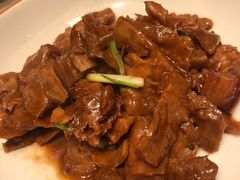 歙县笋煨黑毛猪肉-山里亲戚(淞虹路店)