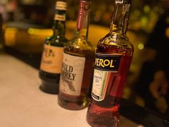 -城墙外BAR