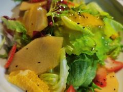 橄榄油果蔬大拌菜-京味斋·北京烤鸭(华威桥北工大店)