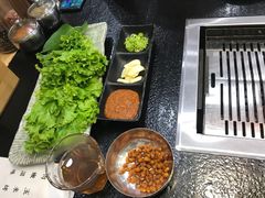-臻牛烤肉