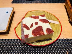 牛乳蛋糕-虹料理·日料放题(悠方店)