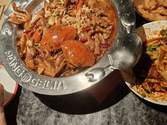 -胖哥俩肉蟹煲(长沙高铁吾悦广场店)