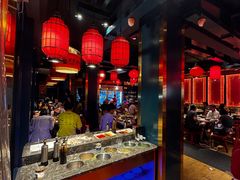 -爱你您·自家鱼塘·活水喷泉鱼火锅(八里店)