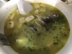 鲫鱼豆腐汤-小六农家乐(崇明西沙湿地店)