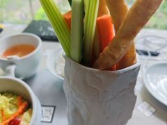 笔筒色拉-穹六人间 people 6(岳阳路店)