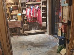 -老牌坊云南鱼豆花火锅(爱建店)