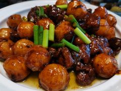小土豆炖牛肉-7号院家宴.烧鸽子(门头沟店)