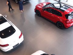 -杭州中升之星奔驰4S店(滨江店)