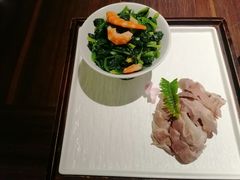 白切肚尖拼金钩菠菜-东莱海上(长宁来福士店)