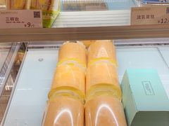 -顶东面包花园·生日蛋糕(世博店)