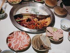 -卤校长重庆火锅(国兴店)