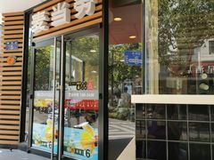 门面-麦当劳(新华路步步高店)