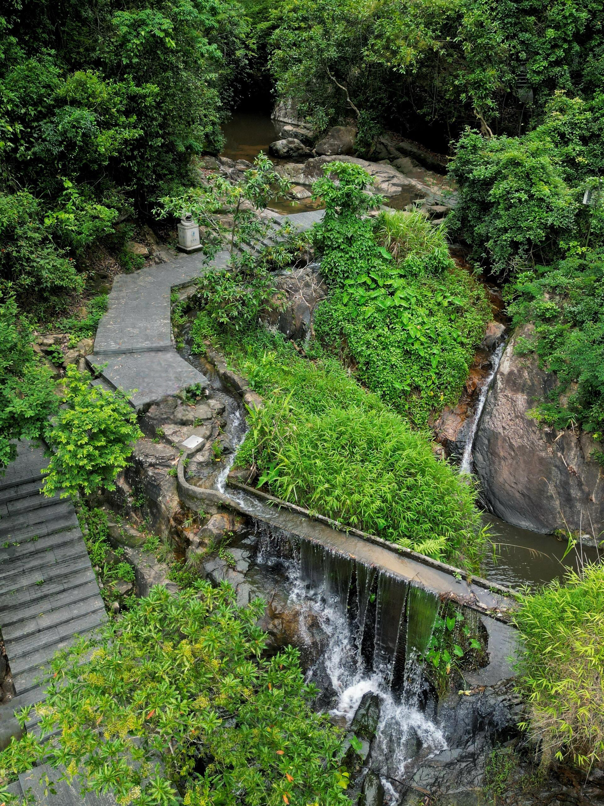 东莞爬山的地方景点图片