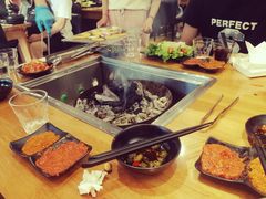 -肉甲韩国木炭烤肉(新壹街1店)