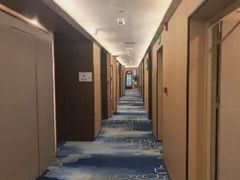 -元一商务电竞酒店(世纪城新会展中心地铁站店)